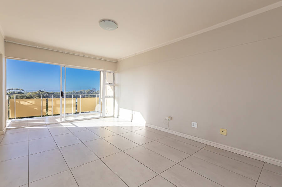 To Let 2 Bedroom Property for Rent in Green Point Western Cape